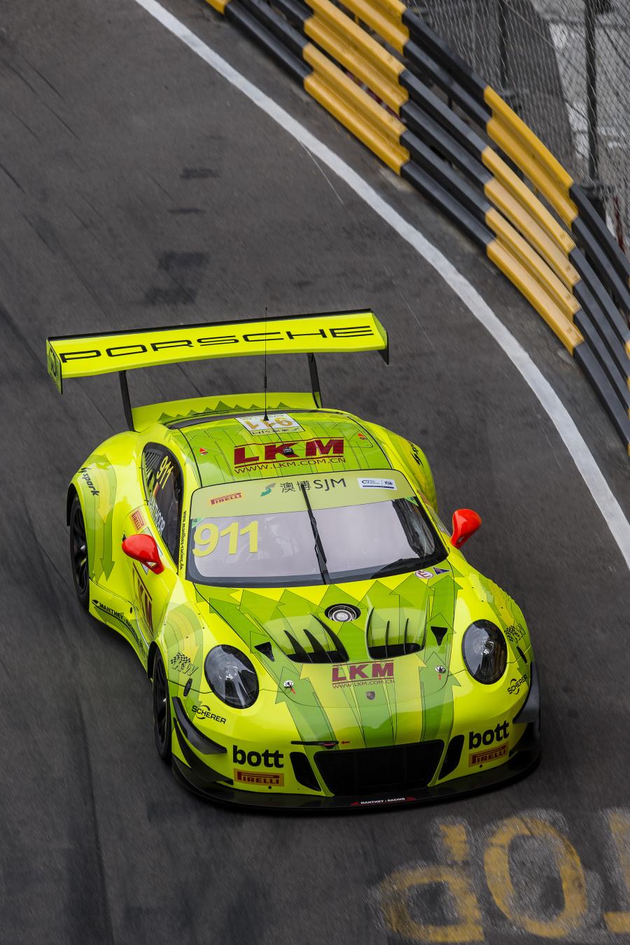  Porsche 911 GT3 R (991) 2016 года  (фото 11 из 15)